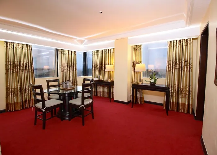 Bayview Park Hotel