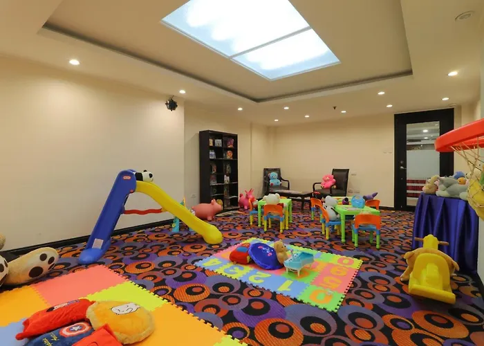 Bayview Park Hotel 3*