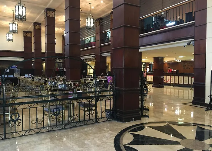 Bayview Park Hotel 3*